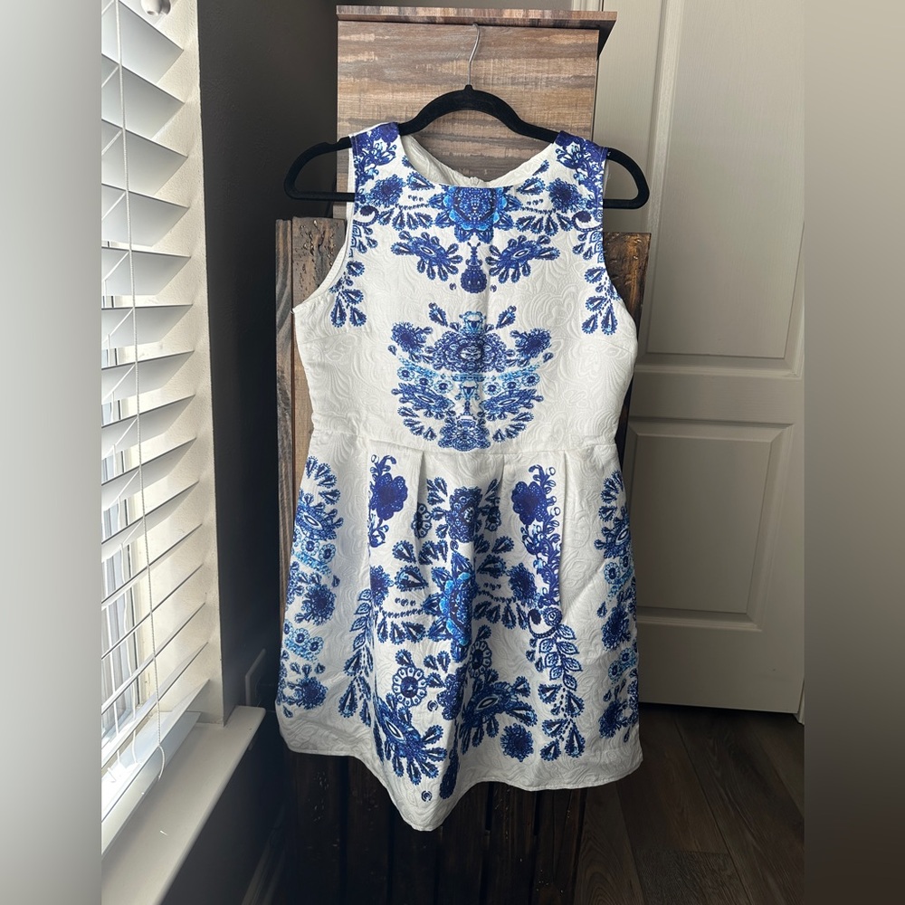 Cute blue and white dress with Spanish feel